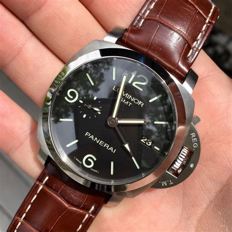 Panerai luminor pam 320